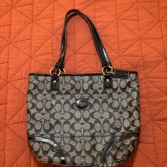 Coach Peyton Purse - Picture 1 of 6